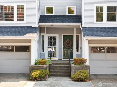 201-4714 Fairwood Blvd Ne, Tacoma, WA, 98422-2185 | Card Image