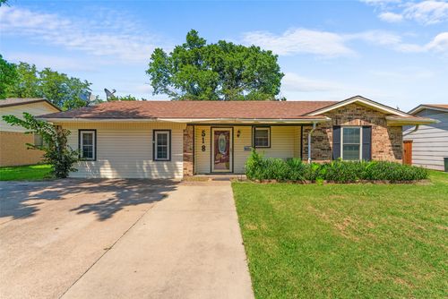 518 Southlake Dr, Forney, TX, 75126-9722 | Card Image