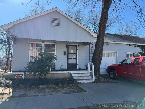 218 4th Ave Nw, Ardmore, OK, 73401-6111 | Card Image