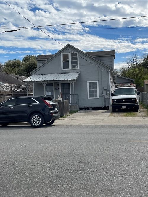 a-2245 Comanche St, Corpus Christi, TX, 78408-3807 | Card Image