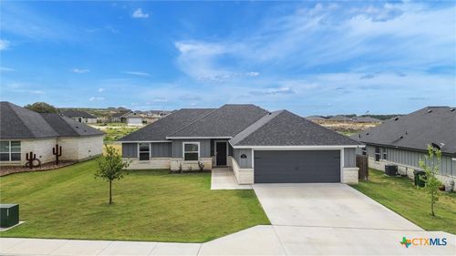 145 Elmer Ave, Burnet, TX, 78611-2145 | Card Image