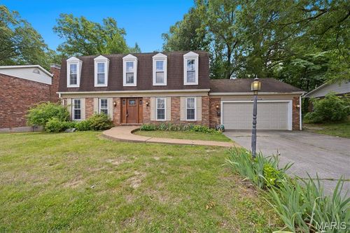 120 Fox Creek Rd, Belleville, IL, 62223-3110 | Card Image
