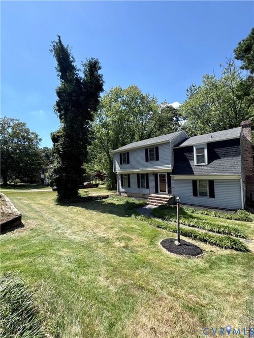 10247 Finlandia Ln, Mechanicsville, VA, 23116-2741 | Card Image