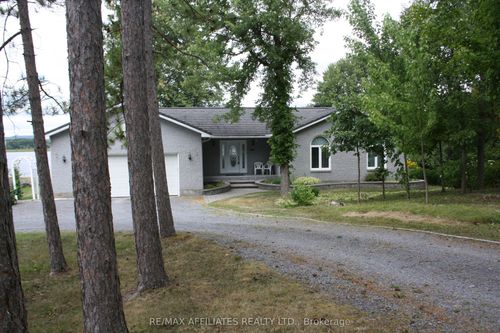 340 Wilson Rd, Rockland, ON, K4K1K7 | Card Image