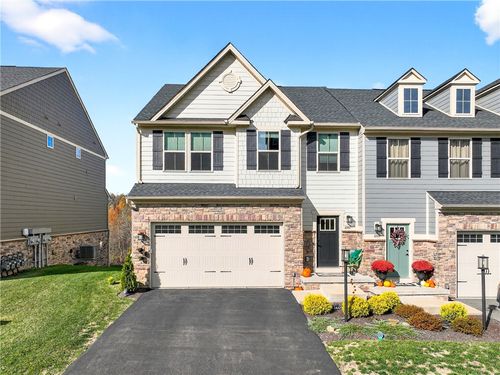 6001 Kapalua Ln, Jeannette, PA, 15644-1205 | Card Image
