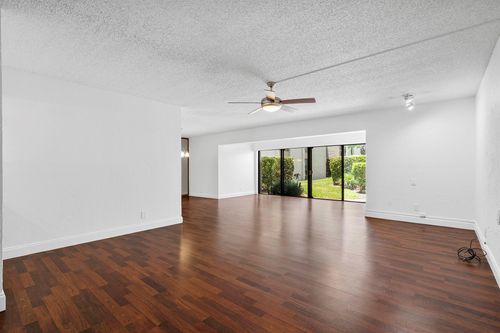 apt-186-6612 Spring Bottom Way, Boca Raton, FL, 33433-5161 | Card Image