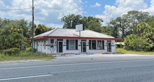 15848 Nw Highway 19, CHIEFLAND, FL, 32626-5676 | Card Image