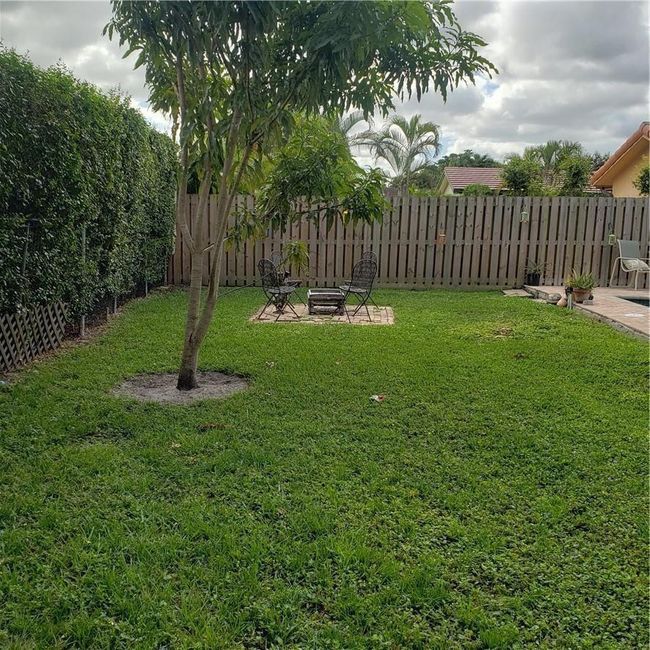 1499 Nw 97 Th Ter, House other with 4 bedrooms, 3 bathrooms and null parking in Coral Springs FL | Image 26
