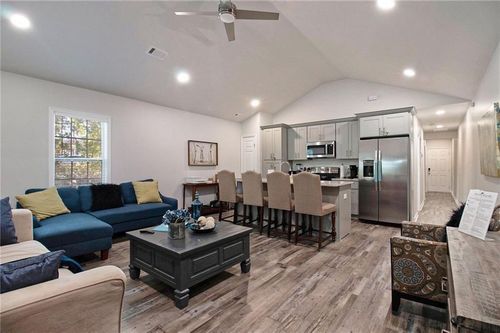 b-213 Claire Dr, Atlanta, GA, 30315-4305 | Card Image