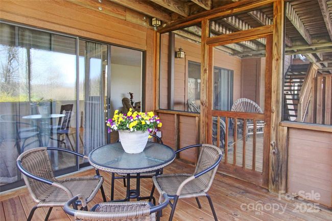 Screened Sunroom | Image 13