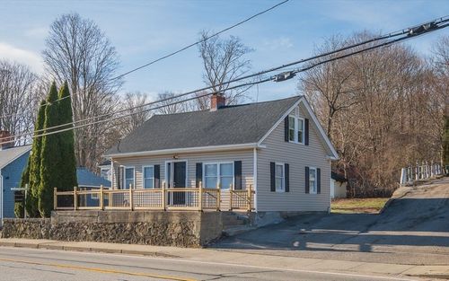 670 Putnam Pike, Greenville, RI, 02828-1446 | Card Image