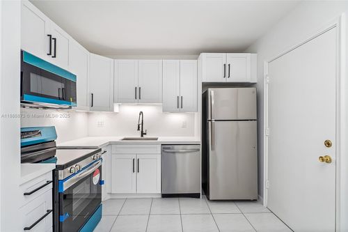 apt-512-4851 Nw 21st St, Lauderhill, FL, 33313-3402 | Card Image