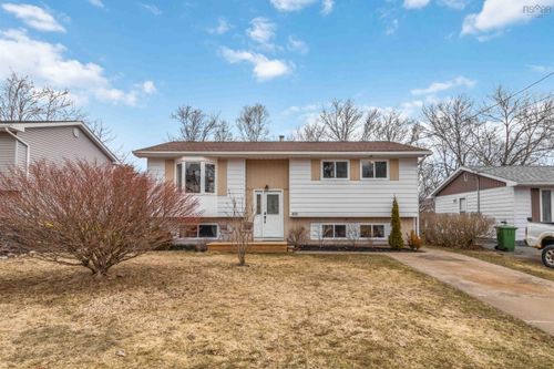 100 Greendale Court, Timberlea, NS, B3T1J6 | Card Image