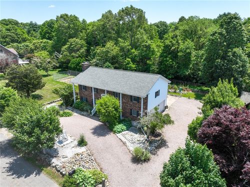 5 Jana Rd, Westerly, RI, 02891-3336 | Card Image