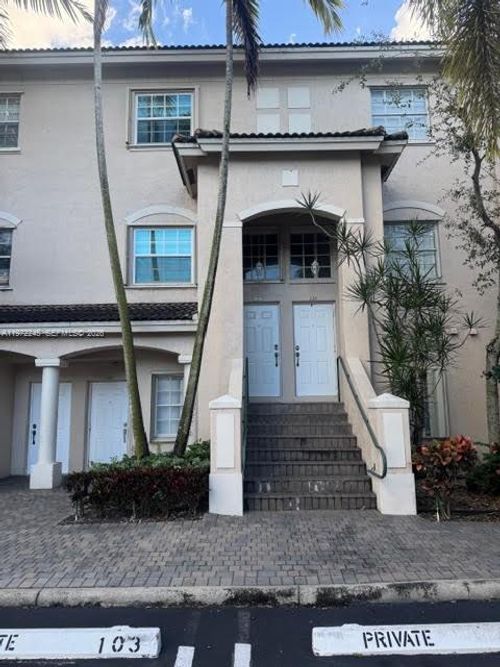 apt-203-5650 Nw 115th Ct, Doral, FL, 33178-4182 | Card Image