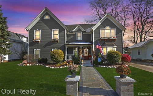 323 River St, Northville, MI, 48167-1631 | Card Image