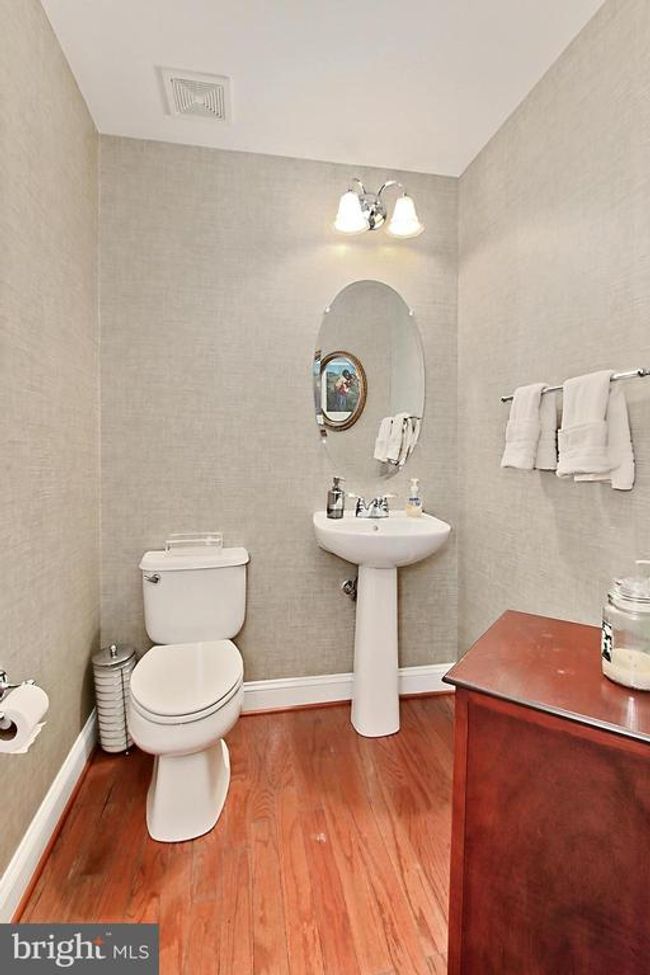 120 Fortnightly Blvd, Townhouse with 4 bedrooms, 5 bathrooms and null parking in HERNDON VA | Image 8