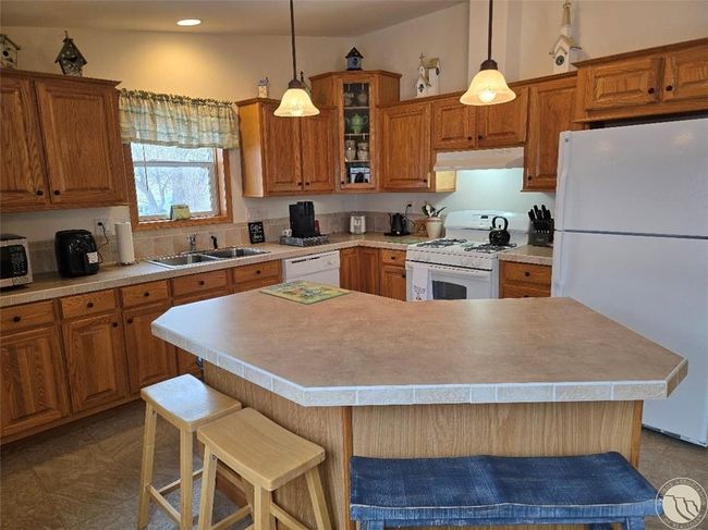 209 Hauser St, House other with 3 bedrooms, 2 bathrooms and null parking in Plevna MT | Image 10