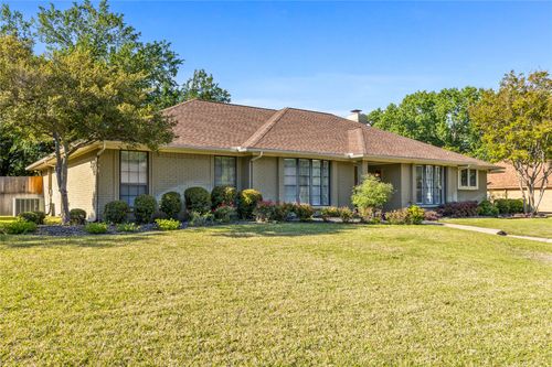 7000 Battle Creek Rd, Fort Worth, TX, 76116-9303 | Card Image