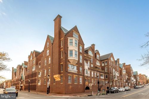 dh407-125 N Lee St, ALEXANDRIA, VA, 22314-3260 | Card Image