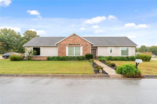 1552 S Tally Ho Dr, Fayetteville, AR, 72701-8073 | Card Image