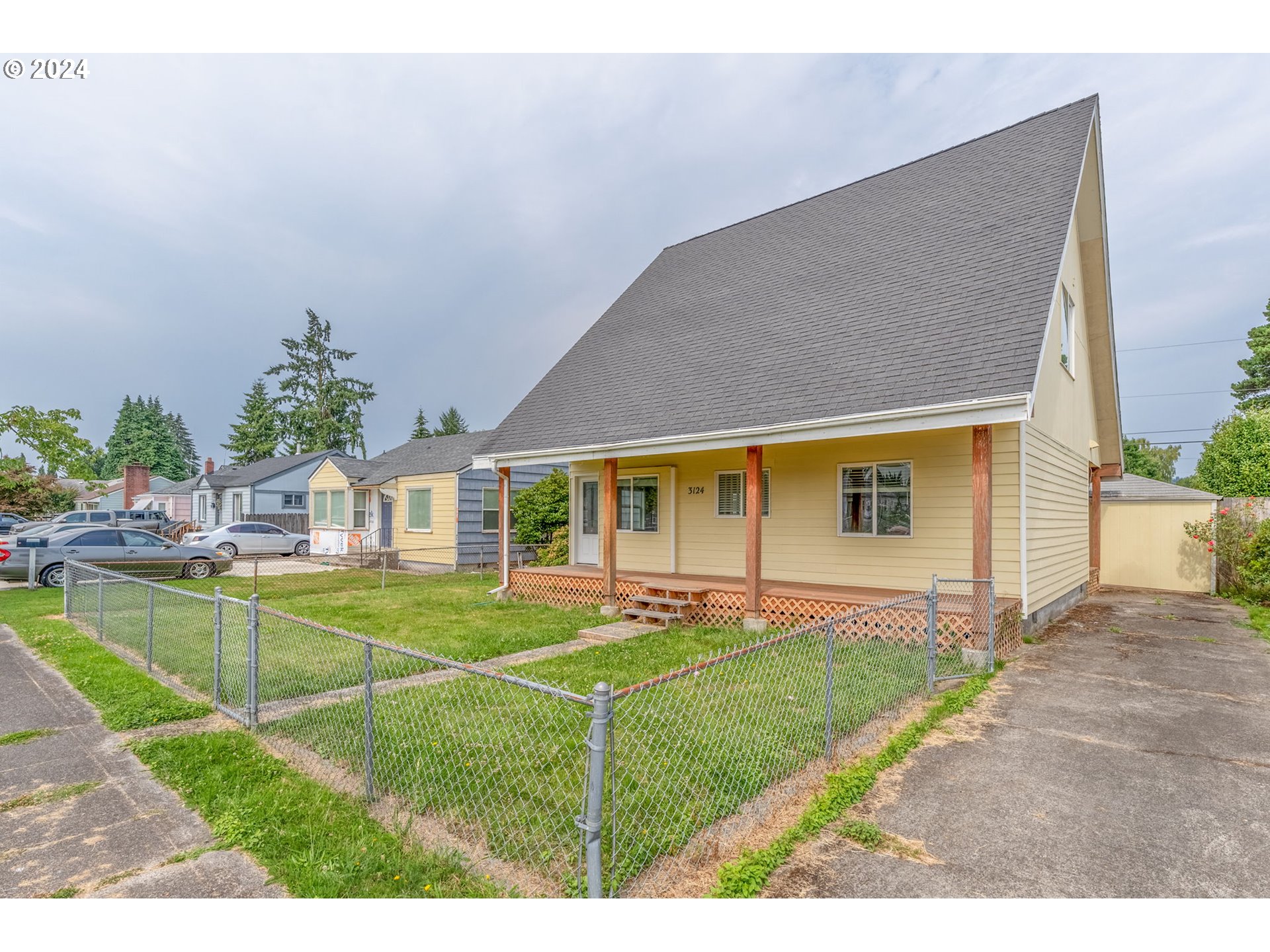 Florida St, Longview, WA 98632