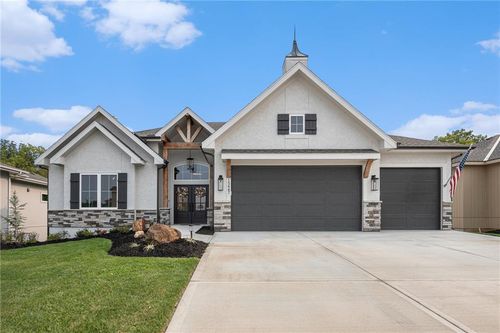 15447 W 168th Pl, Olathe, KS, 66062 | Card Image