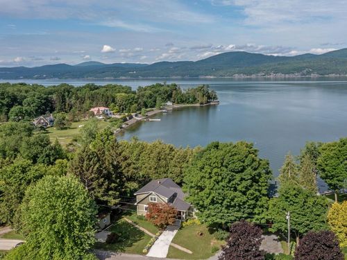 1088 Tri-Town Rd, Addison, VT, 05491-9114 | Card Image