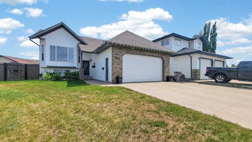 9827 67 Ave, Grande Prairie, AB, T8W2T3 | Card Image