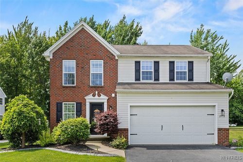2192 Fox Chase Rd, Lake View, NY, 14085-9437 | Card Image