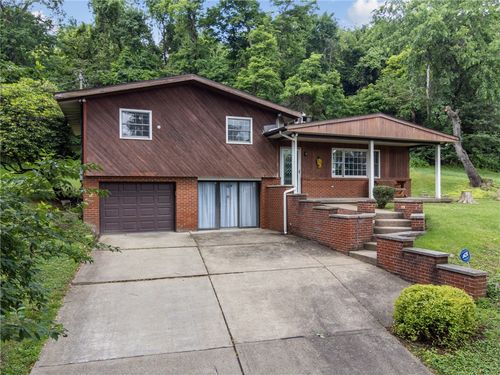 108 Centralia Ave, Wall, PA, 15148-1404 | Card Image