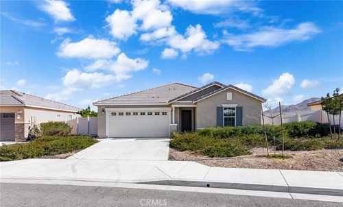 23125 Park View Ct, Moreno Valley, CA, 92557-3557 | Card Image