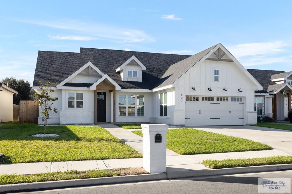 Residential in Alamo