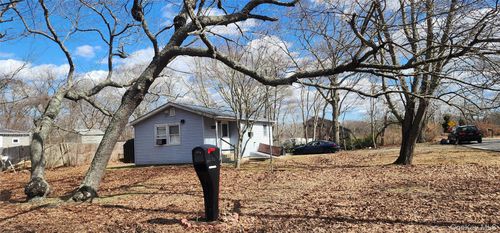 3 Rutland Rd, Mastic, NY, 11950-2807 | Card Image