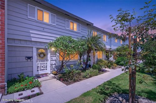 9571 Adams Ave, Huntington Beach, CA, 92646 | Card Image