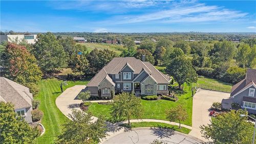 14121 Meadow Ln, Leawood, KS, 66224-4557 | Card Image