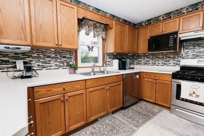 8505 Spring Forest Dr, House other with 4 bedrooms, 3 bathrooms and null parking in Fort Wayne IN | Image 7