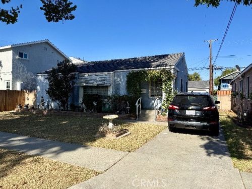 5968 Blackthorne Ave, Lakewood, CA, 90712-1114 | Card Image