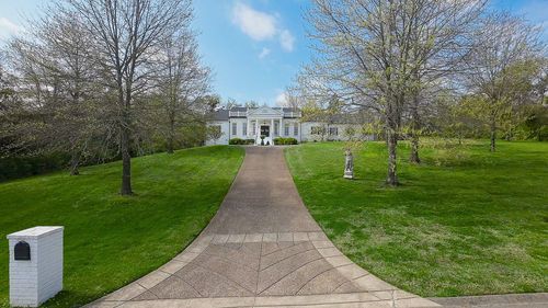 11 Bancroft Pl, Nashville, TN, 37215-4600 | Card Image