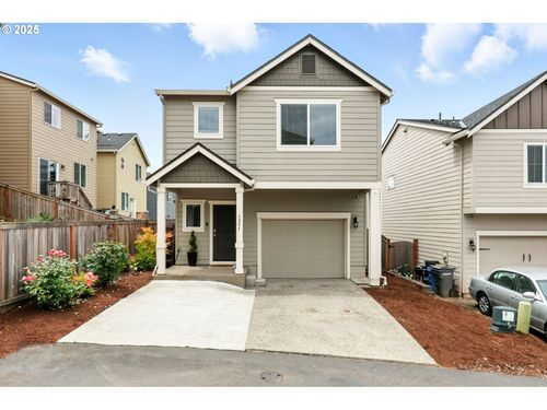 1321 Ne 72nd Way, Vancouver, WA, 98665-0680 | Card Image