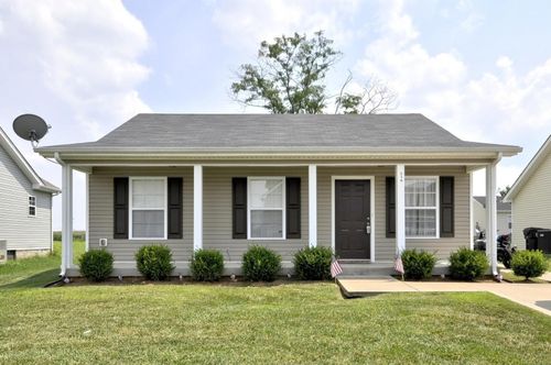 516 Fox Trot Dr, Clarksville, TN, 37042-6486 | Card Image