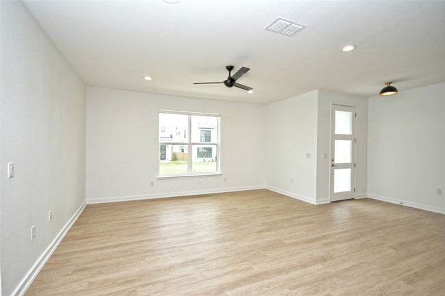 APT-25 - 7601 Cooper Ln, House other with 3 bedrooms, 3 bathrooms and 2 parking in Austin TX | Image 14