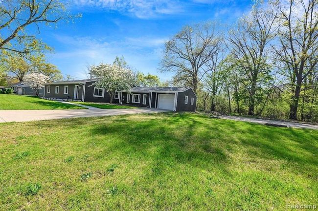 960 Olreana Road, House other with 4 bedrooms, 2 bathrooms and null parking in White Lake Twp MI | Image 9