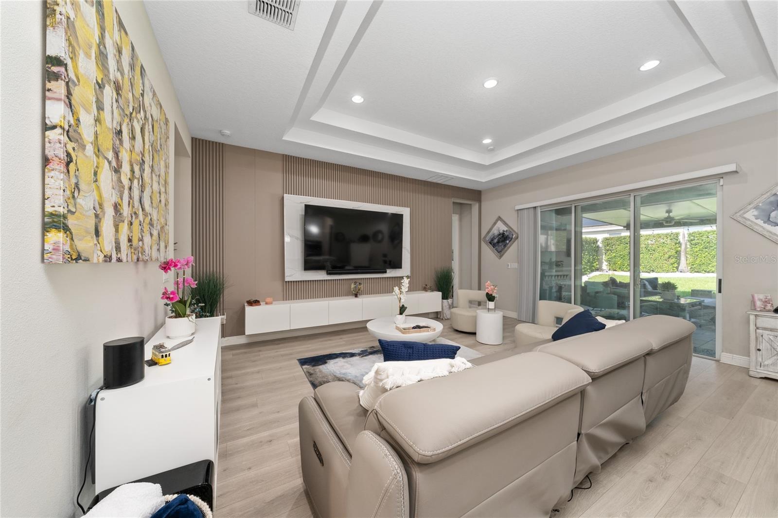Residential in WINTER GARDEN 4
