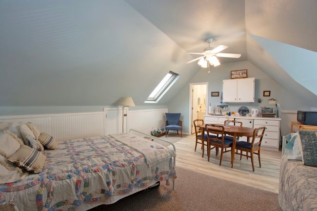 Garage Apartment | Image 26