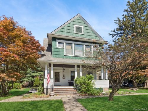 24 Mountain Ave, Cold Spring, NY, 10516-1812 | Card Image