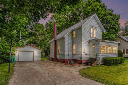 319 N Grant Ave, Three Rivers, MI, 49093-2259 | Card Image