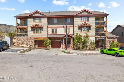 APT-1202 - 5519 Lillehammer Lane, Home with 2 bedrooms, 2 bathrooms and null parking in Park City UT | Image 2