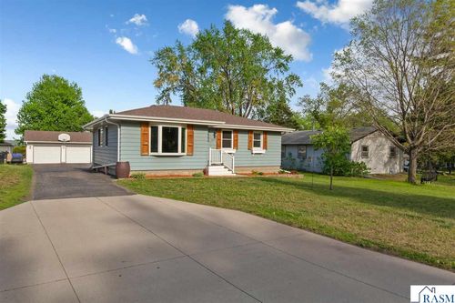 1309 N Washington Ave, Saint Peter, MN, 56082-1623 | Card Image