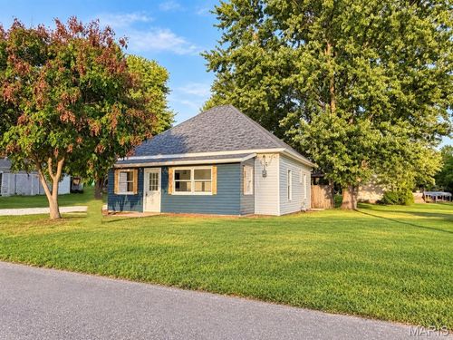 306 Southwest St, Madison, MO, 65263-1076 | Card Image